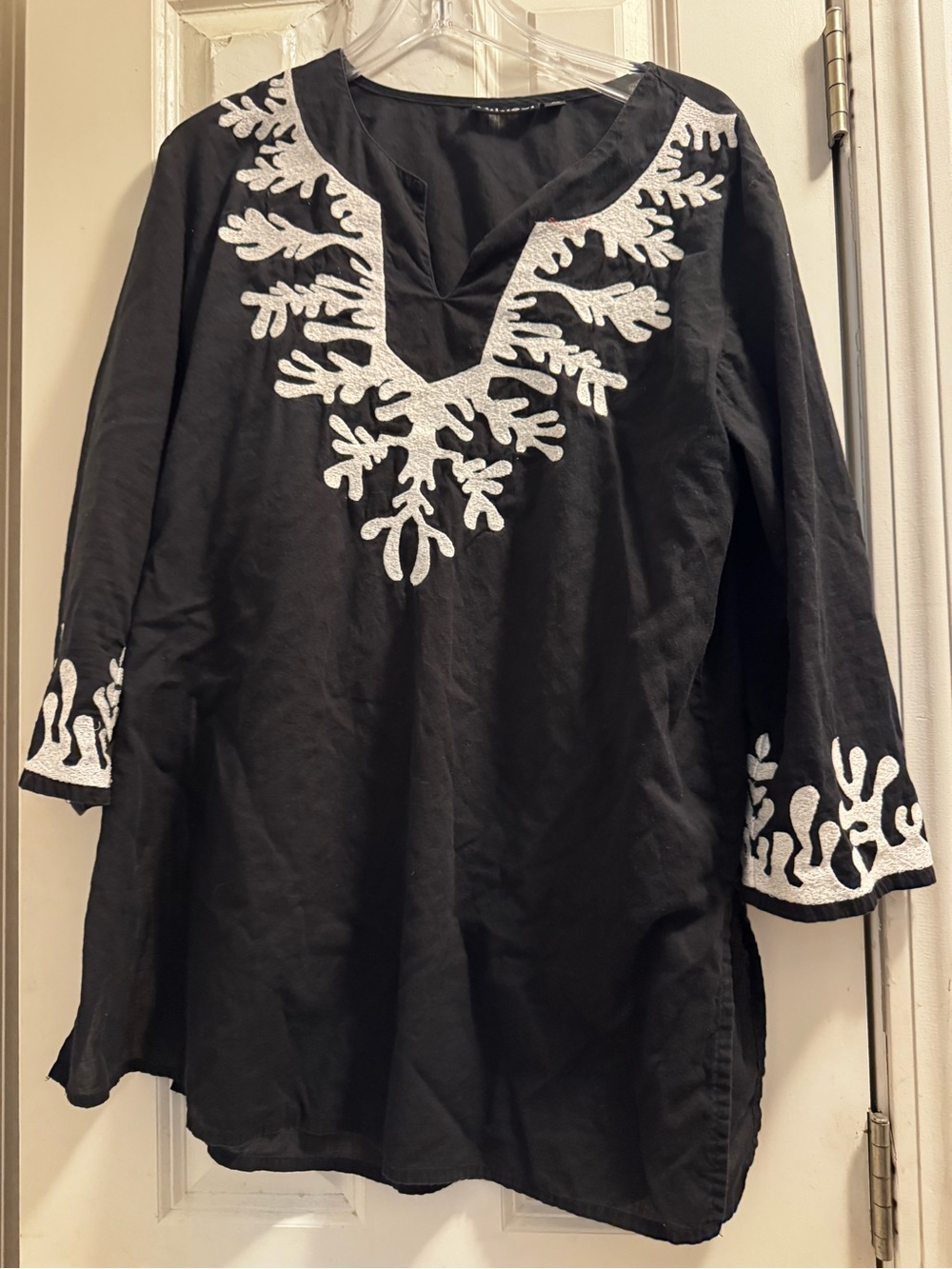 Black Embroidered V-Neck Tunic Top with White Coral Motif